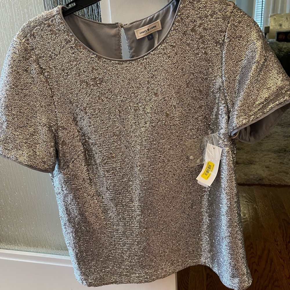 Court & Rowe Silver Sequin Top. Size S. Brand new with tags.